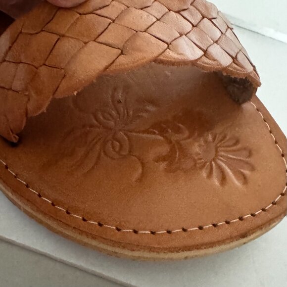 Embossed Mexican Slip on Sandals Size 7 Flats Genuine Leather Open Toe Women's - Picture 4 of 6